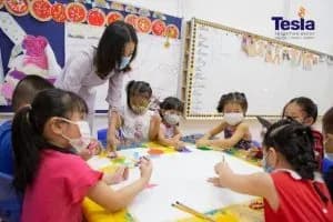 artclass 1 768x512 1 300x200