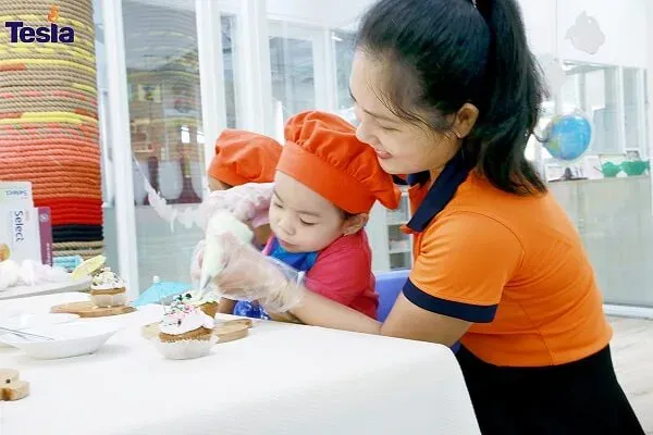 NGAY HOI THONG TIN TESLA 3