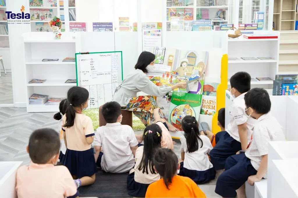book week truong quoc te tesla 2 1024x683