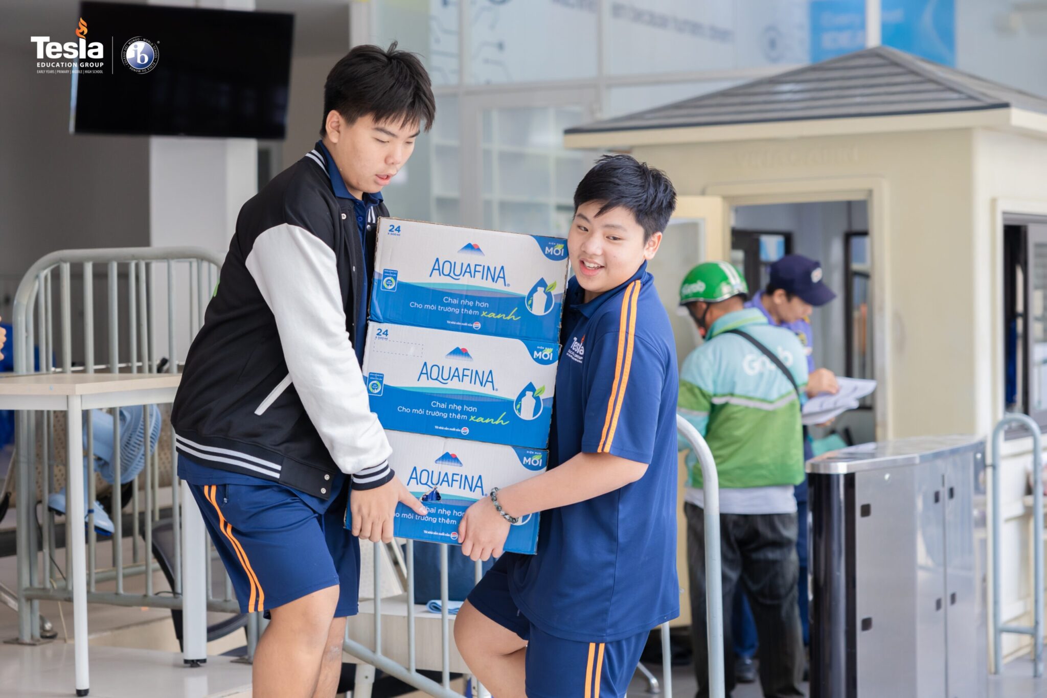 20251128 MYP students support charity 002 scaled