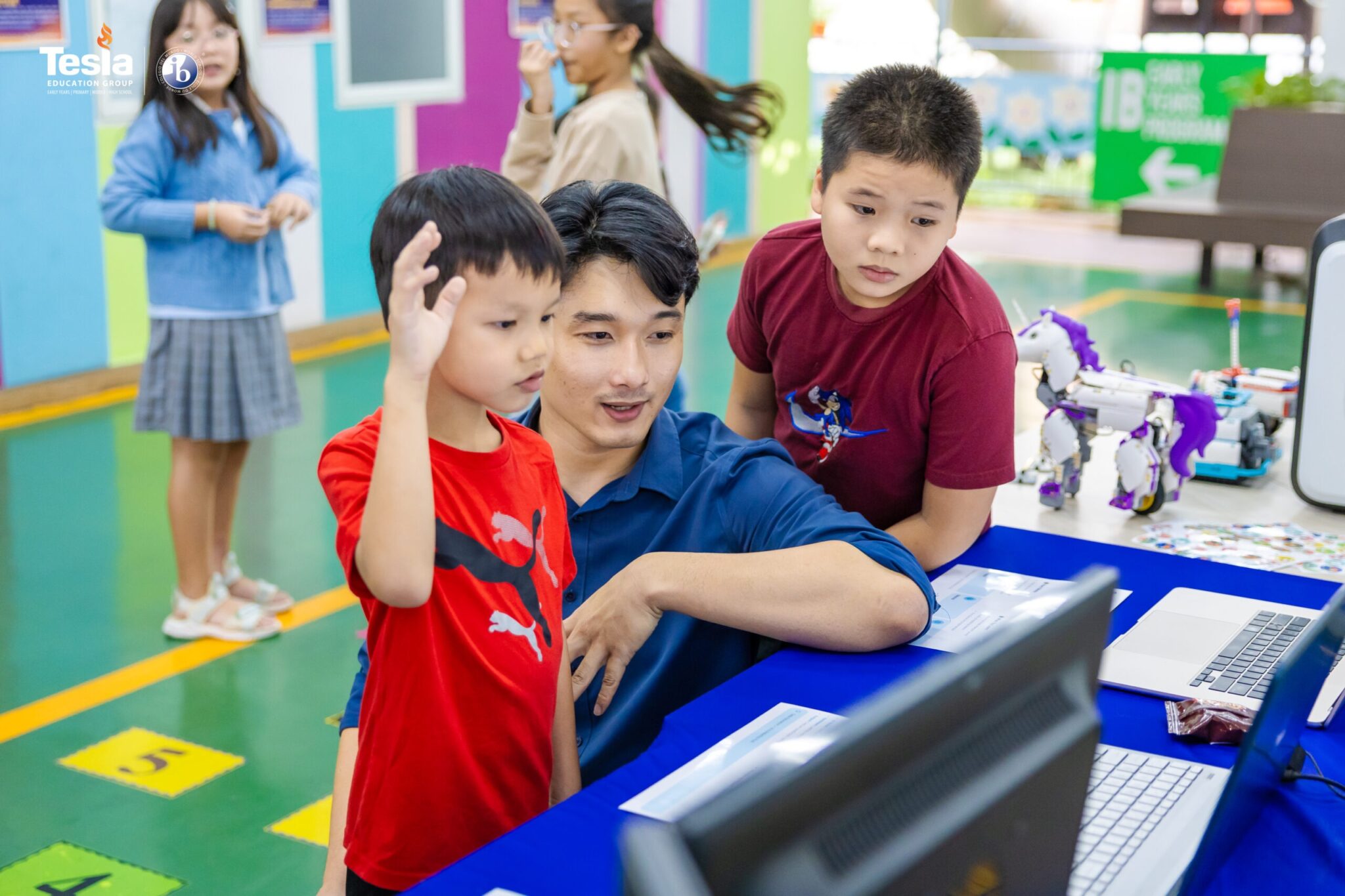 20251129 Open Day 140 scaled