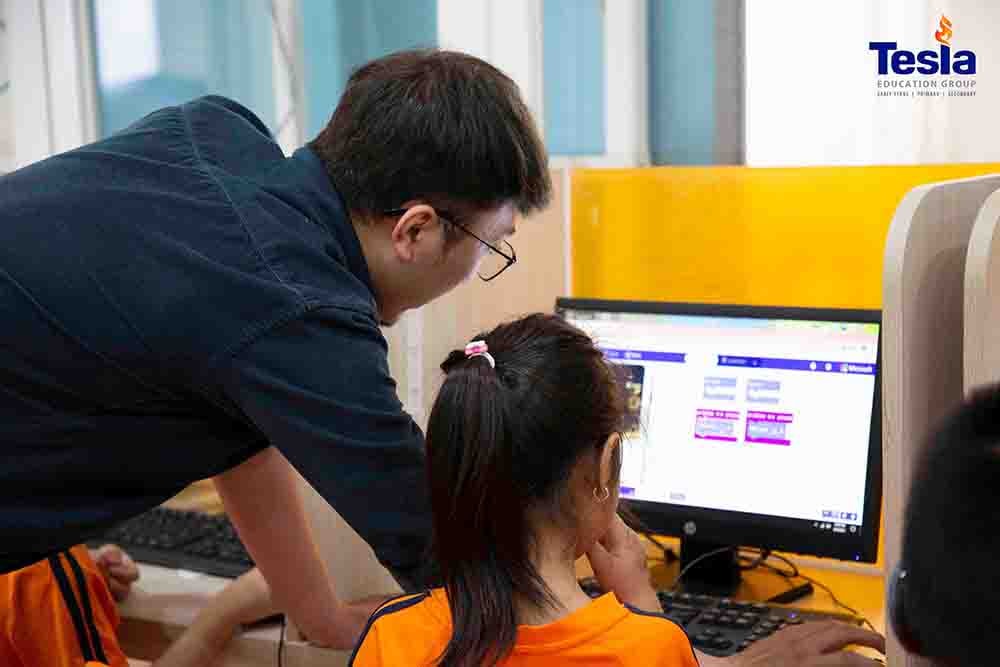 STEAM truong tesla 10