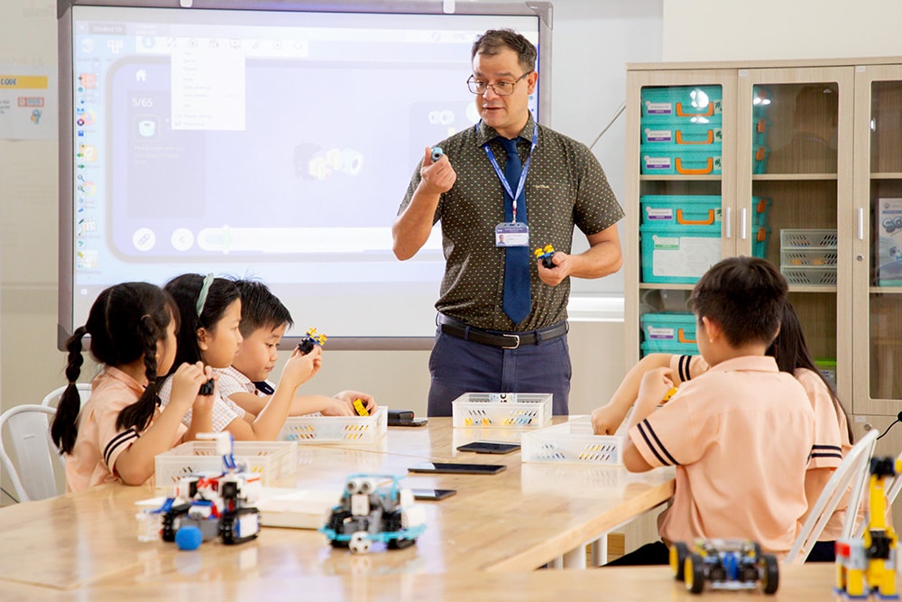 STEAM truong tesla 11