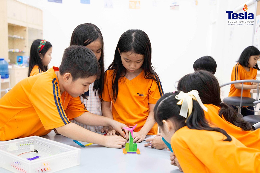 STEAM truong tesla 6