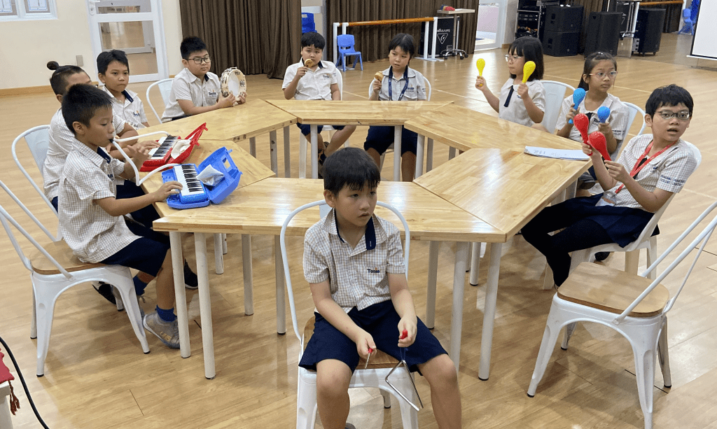 Truong Quoc te Tesla Music PYP 1024x613