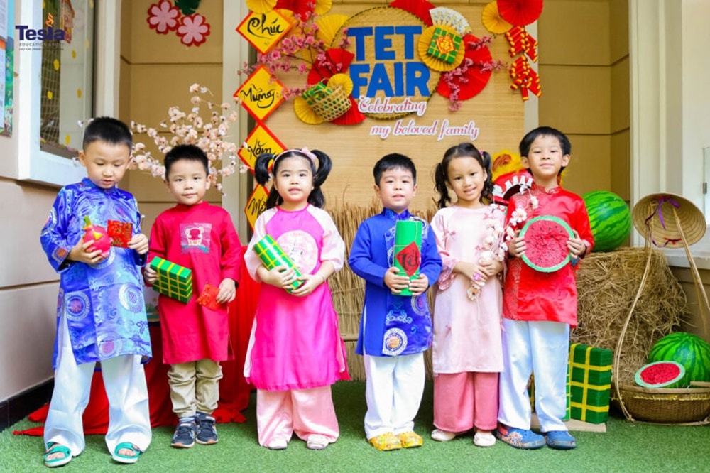 Truong Quoc te Tesla Tet Phu Nhuan