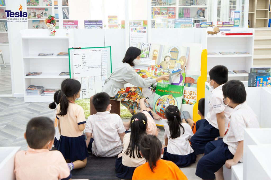 book week truong quoc te tesla 2 1024x683