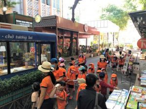 field trip duong sach 768x575 1 300x225