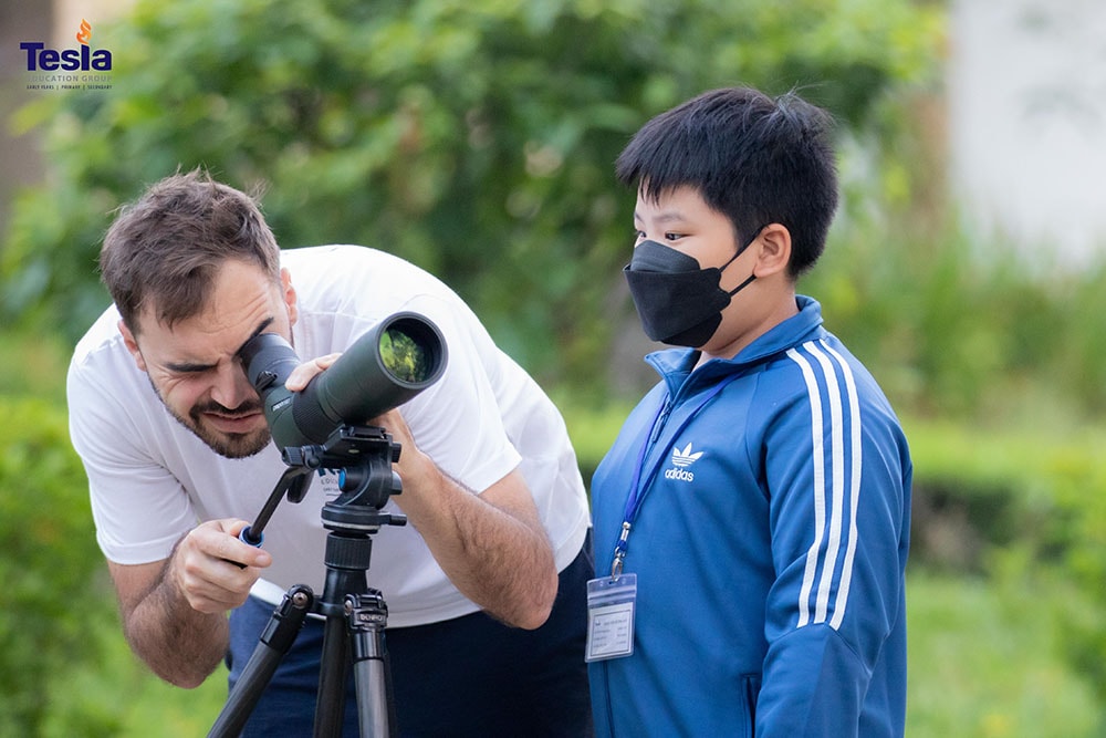 field trip truong quoc te tesla 16