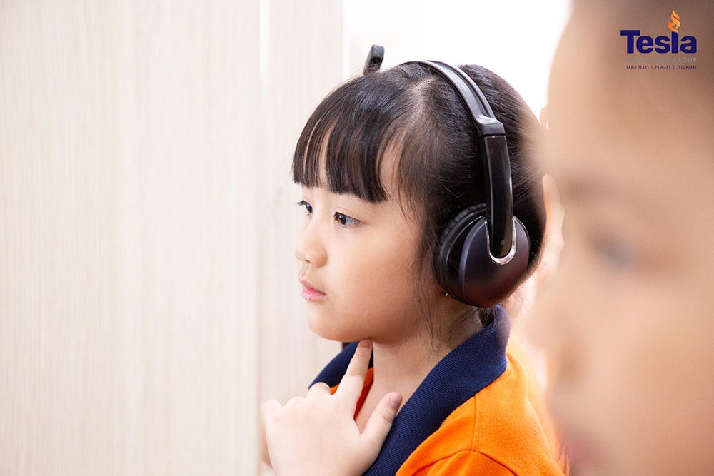 giao duc truc tuyen truong tesla 1