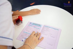 khamsuckhoe 1024x683 1 300x200