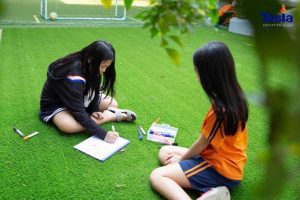 literature 2 1 768x512 1 300x200