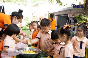 saigonphieuluukytesla 6 768x512 1 300x200