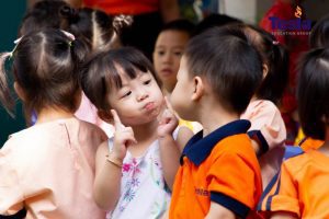 saigonphieuluukytesla 9 768x512 1 300x200