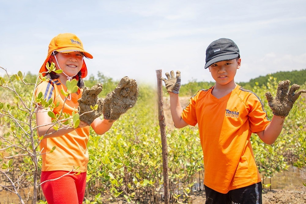 truong quoc te tesla Bao Ly 4