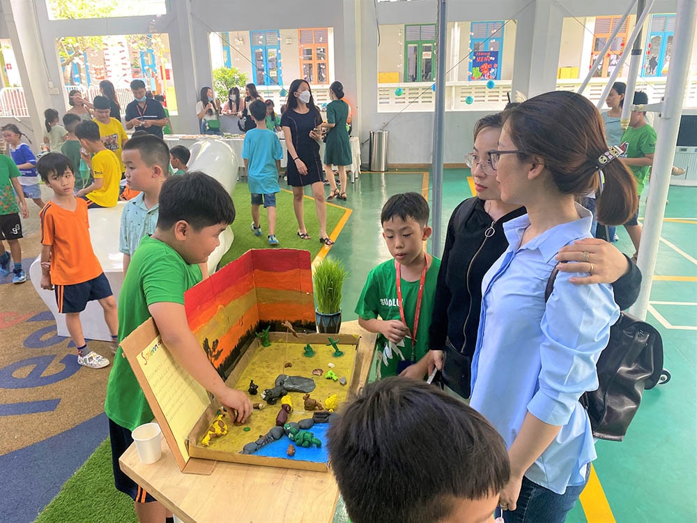 truong quoc te tesla G2 earth day 3