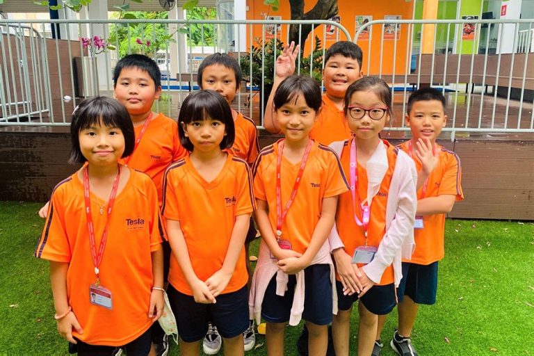 truong quoc te tesla G4 EAL 768x512