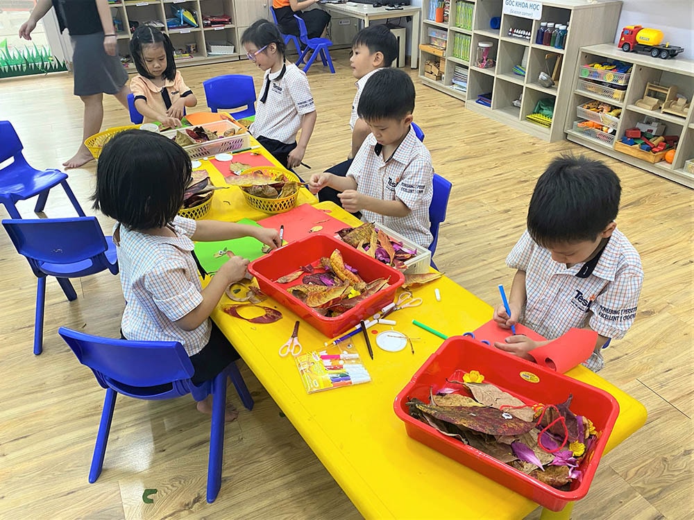 truong quoc te tesla KG sang tao 5