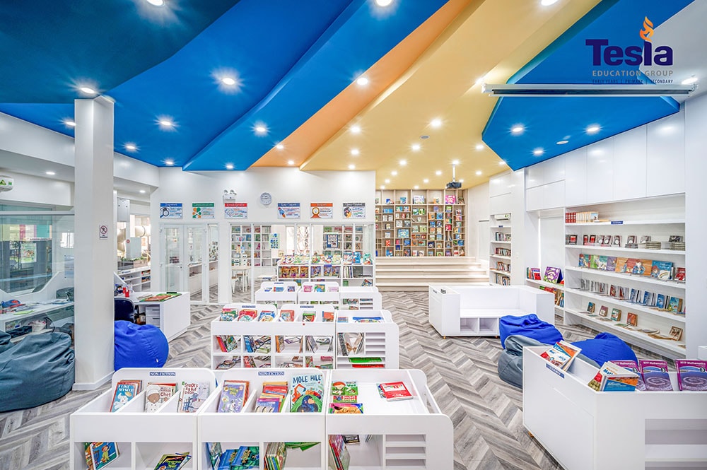 truong quoc te tesla thu vien