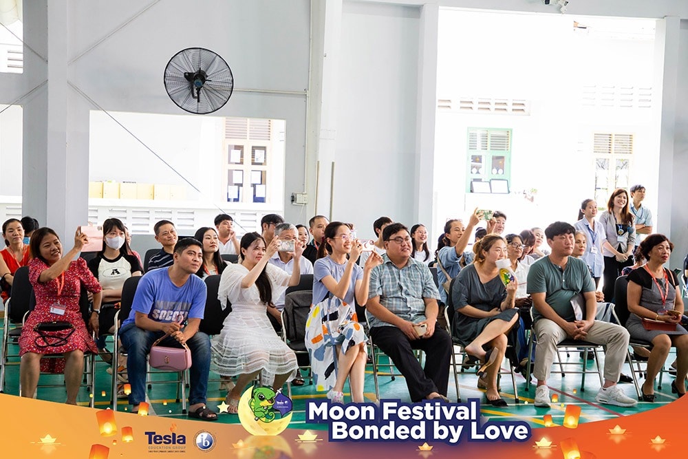 truong quoc te tesla trung thu 2023 18