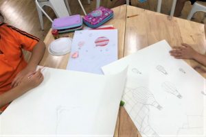 ve khinh khi cau tesla 3 768x512 1 300x200