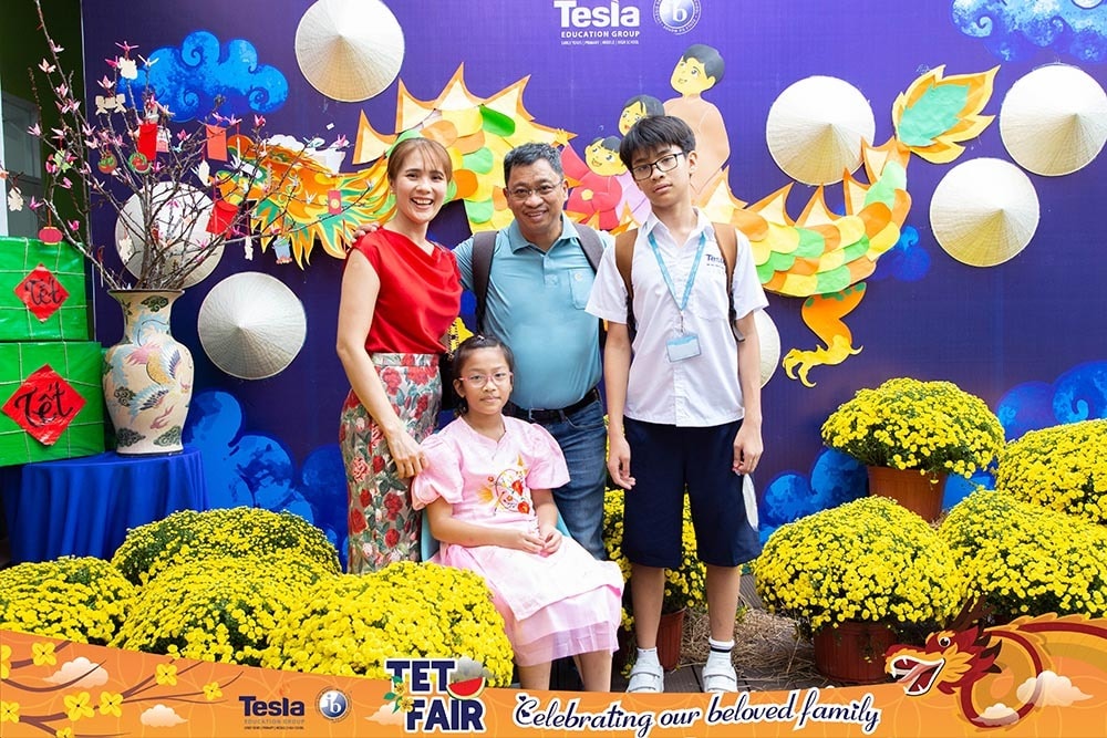 Truong-Quoc-te-Tesla-Tet-Fair-2024-4.jpg