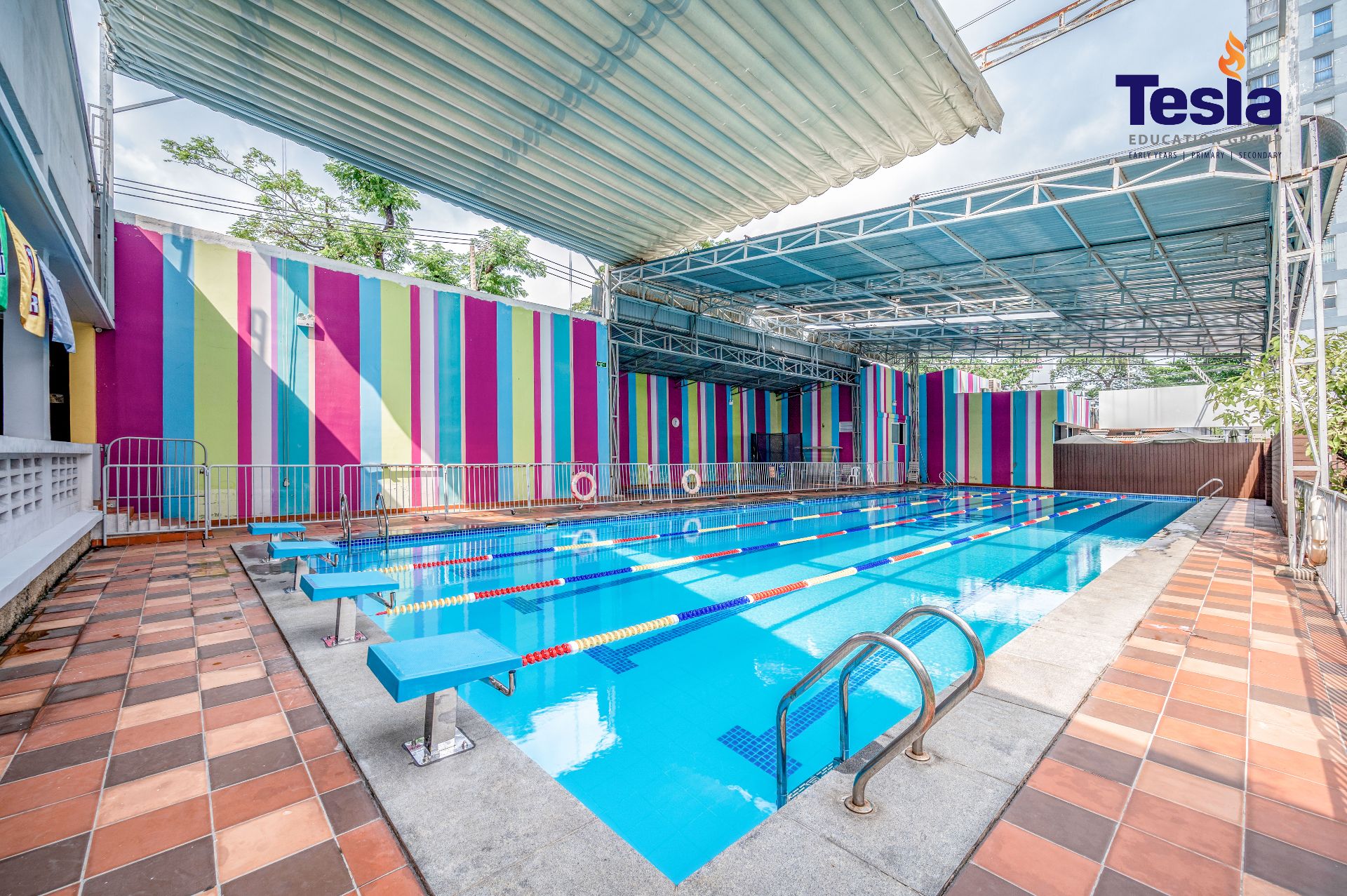 swimming-pool-tesla-education