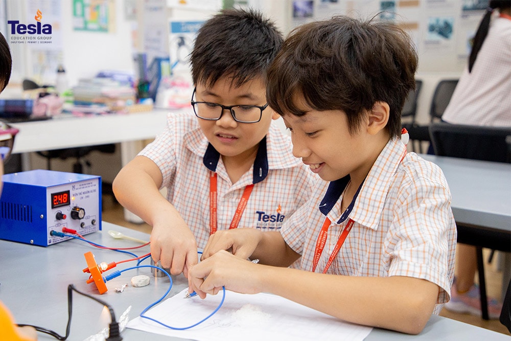 truong-quoc-te-tesla-IB-tieu-hoc.jpg
