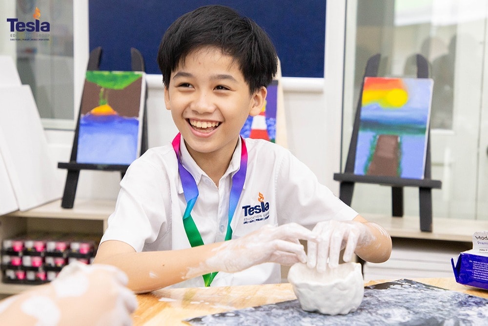 truong-quoc-te-tesla-trung-hoc-MYP-nghe-thuat-1.jpg