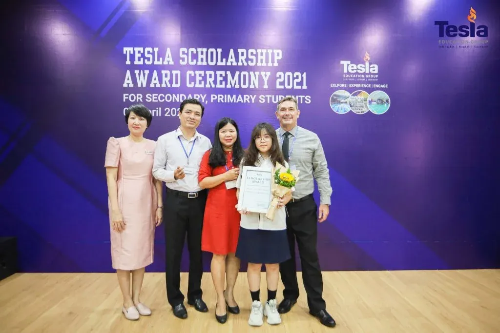 tesla scholarship award 6 2048x1365 1 1024x683