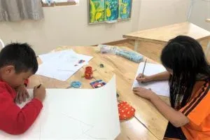 ve khinh khi cau tesla 2 768x512 1 300x200