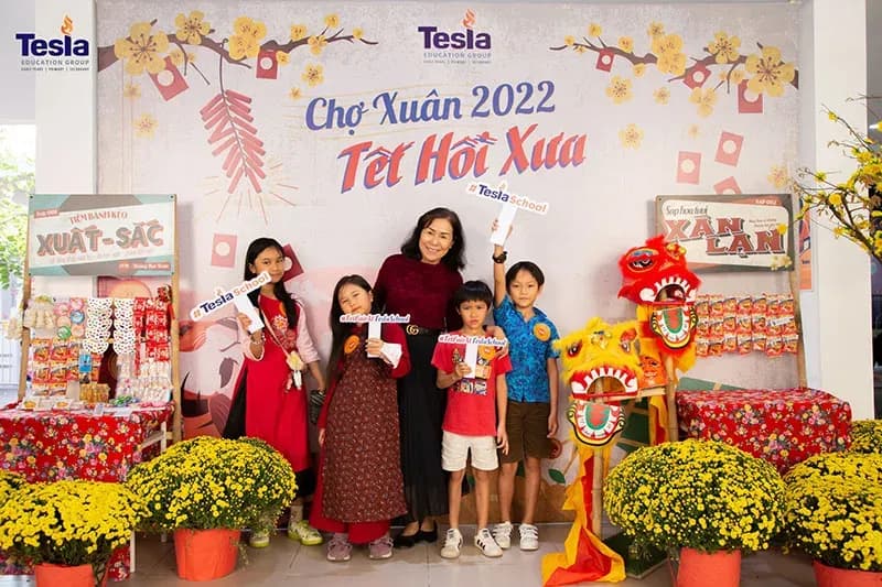 tesla-tet-fair-2.jpg
