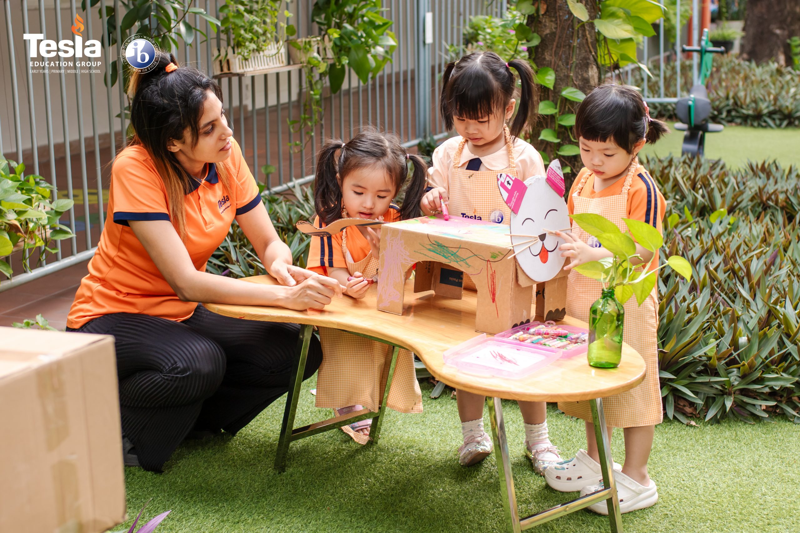 Tesla Education Philosophy for Different Learning Styles | IB School in Ho Chi Minh City Students engaging in different learning styles at Tesla Education IB school in Ho Chi Minh City